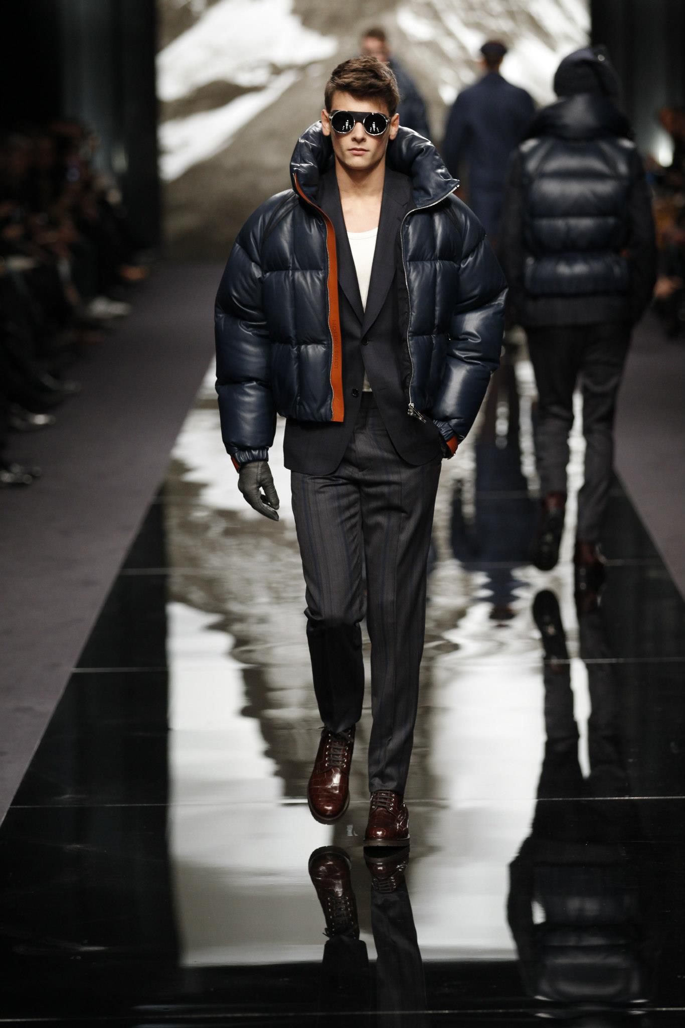 Louis Vuitton Fall 2013 Men. Black Coat.