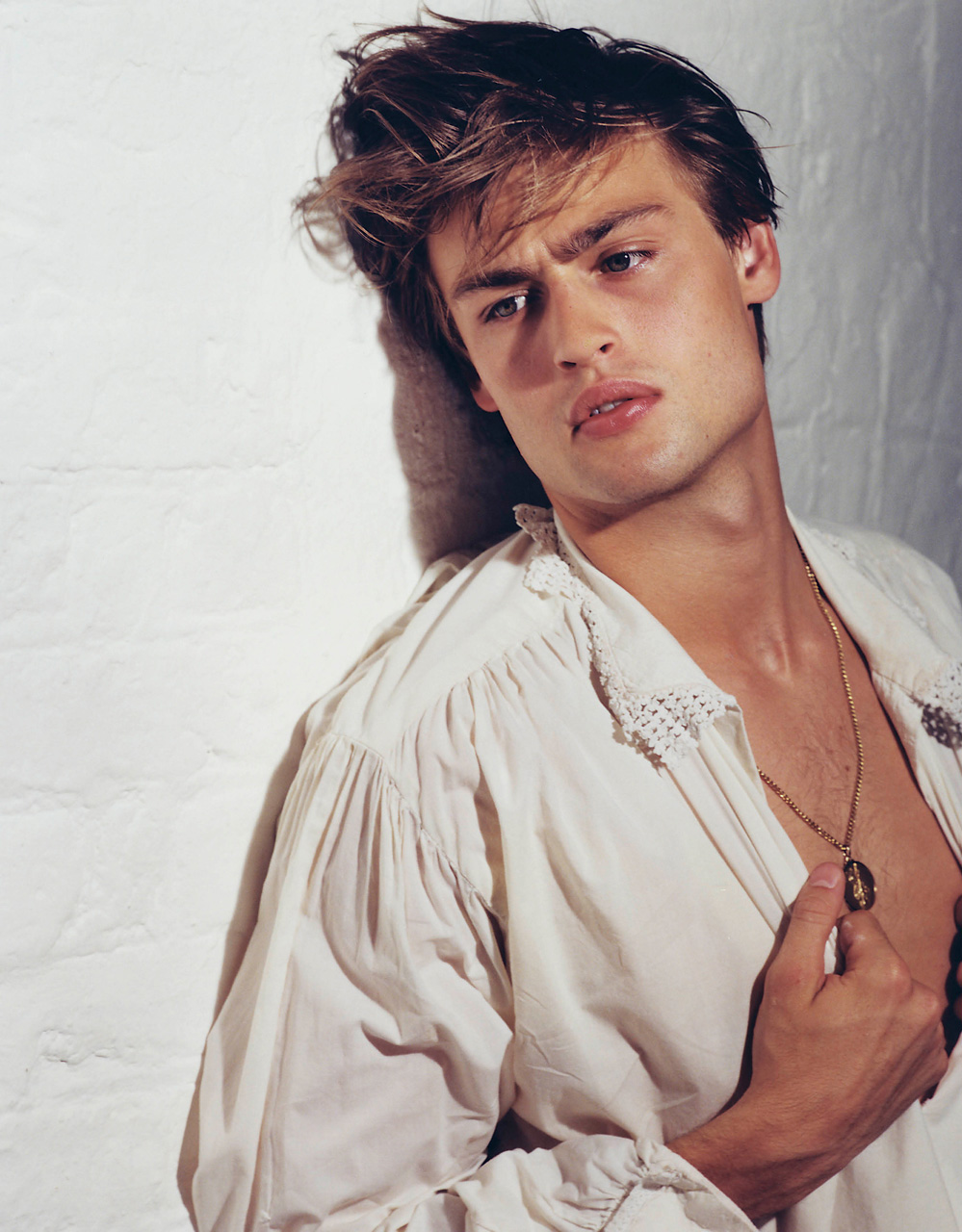 Is douglas booth who Who is