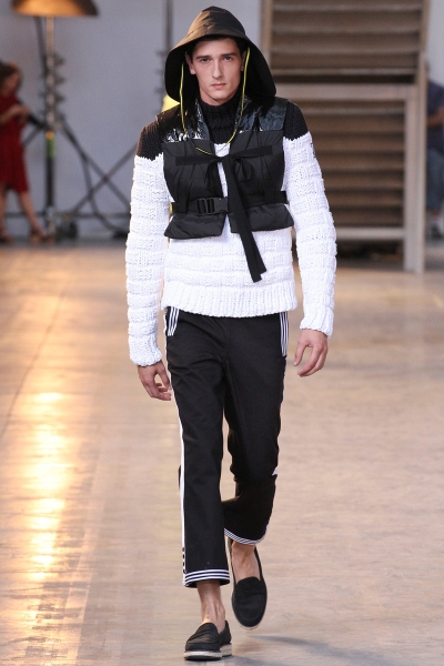 Moncler Gamme Bleu
