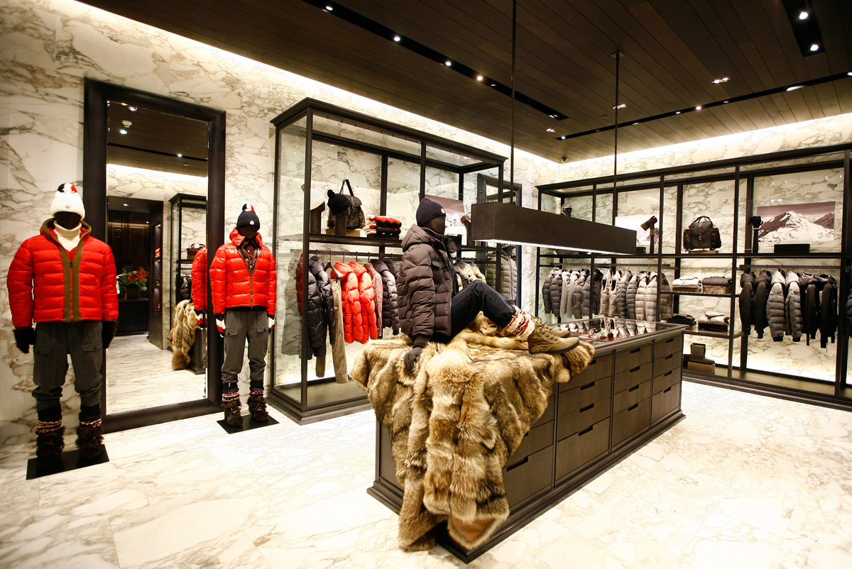 moncler shops