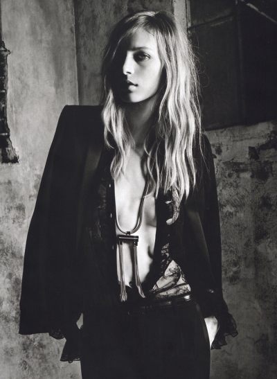 Julia Nobis