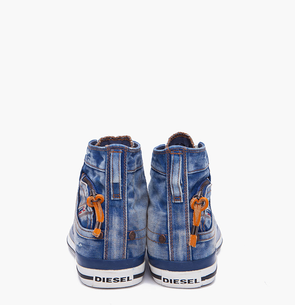 Diesel sneaker best sale jeans