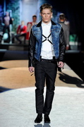 Dsquared2