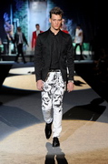 Dsquared2