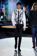 Dsquared2