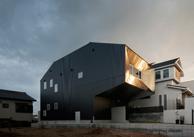 Hansha Reflection House