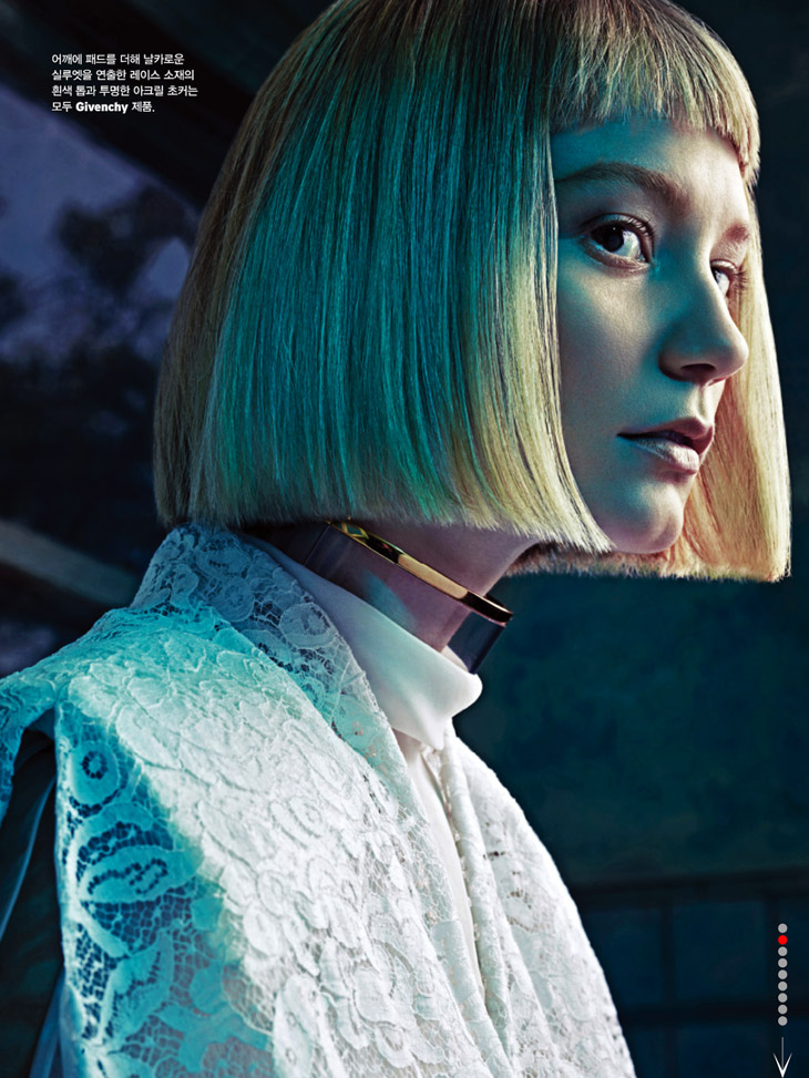 Mia Wasikowska