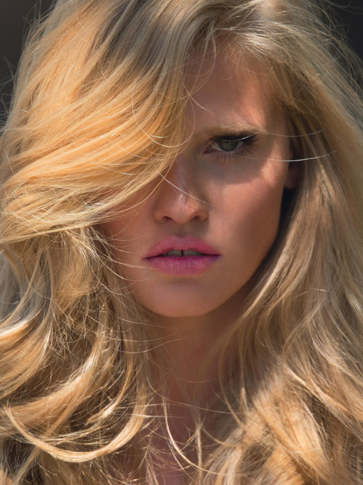 LaraStone
