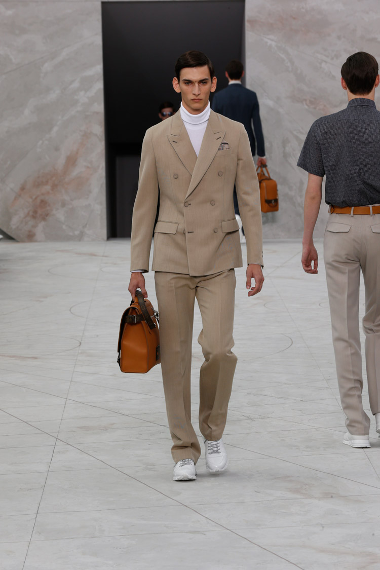 Stylefluid Trendz: First Look: Louis Vuitton travel to Jaipur for its Men's  Spring Summer 2015 Campaign