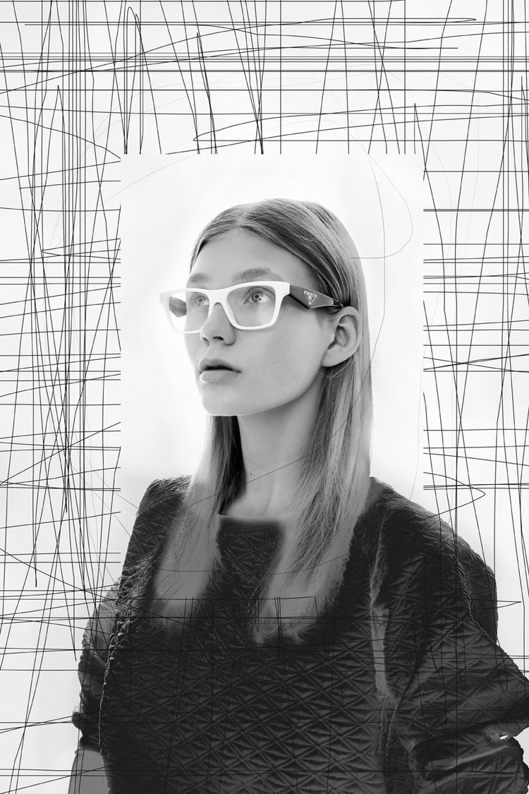 Julia Yako Models