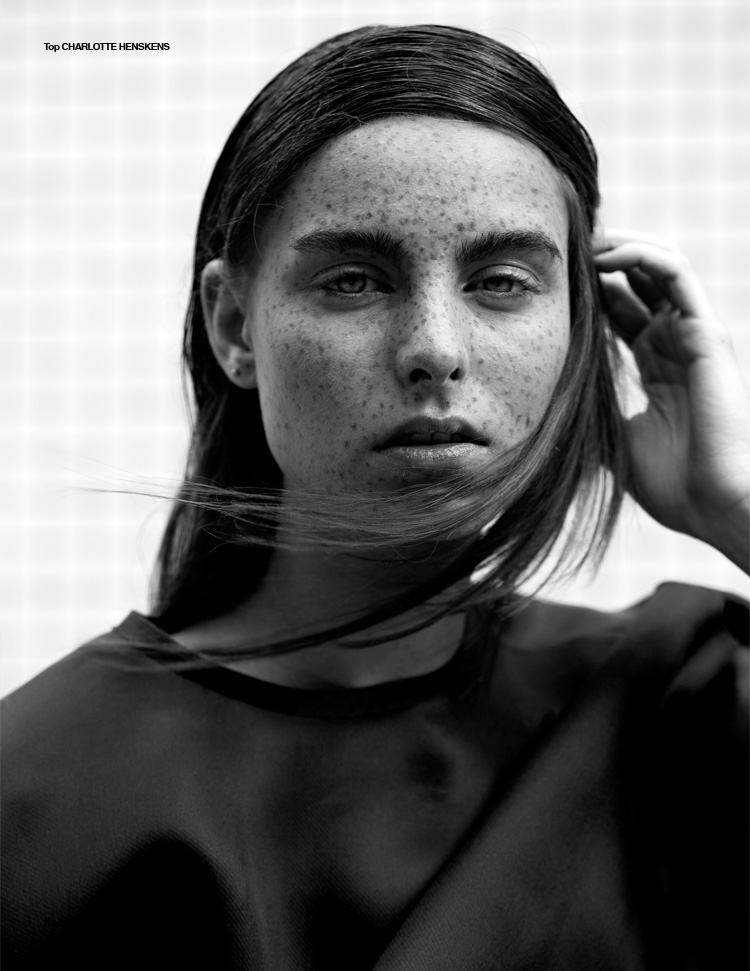 Lying-Lines-Liselotte-Fleur-Design-Scene-09