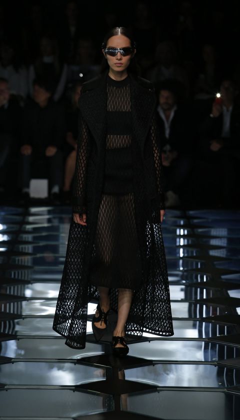 Balenciaga Spring Summer 2015 Womenswear Collection 01 (20)