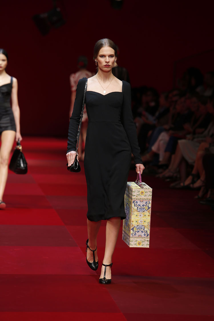 DOLCE&GABBANA-WOMEN-FASHION-SHOW-SS-2015-(8)