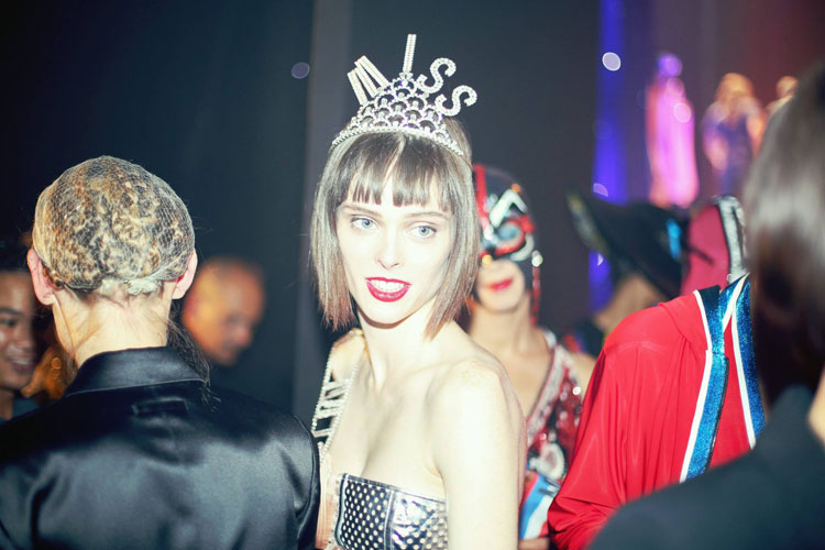 Jean-Paul-Gaultier-Behind-The-Scenes-SS15-(19)