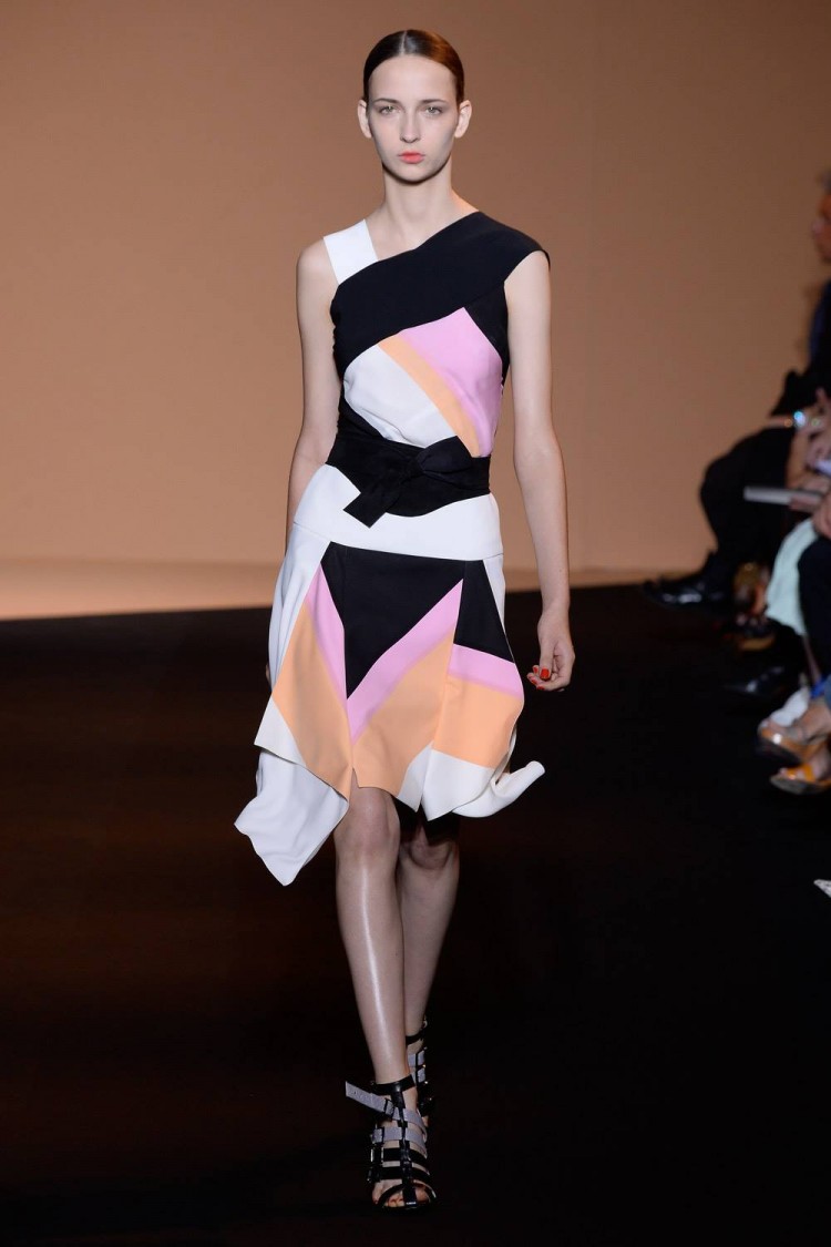 Roland Mouret SS15 01 (11)