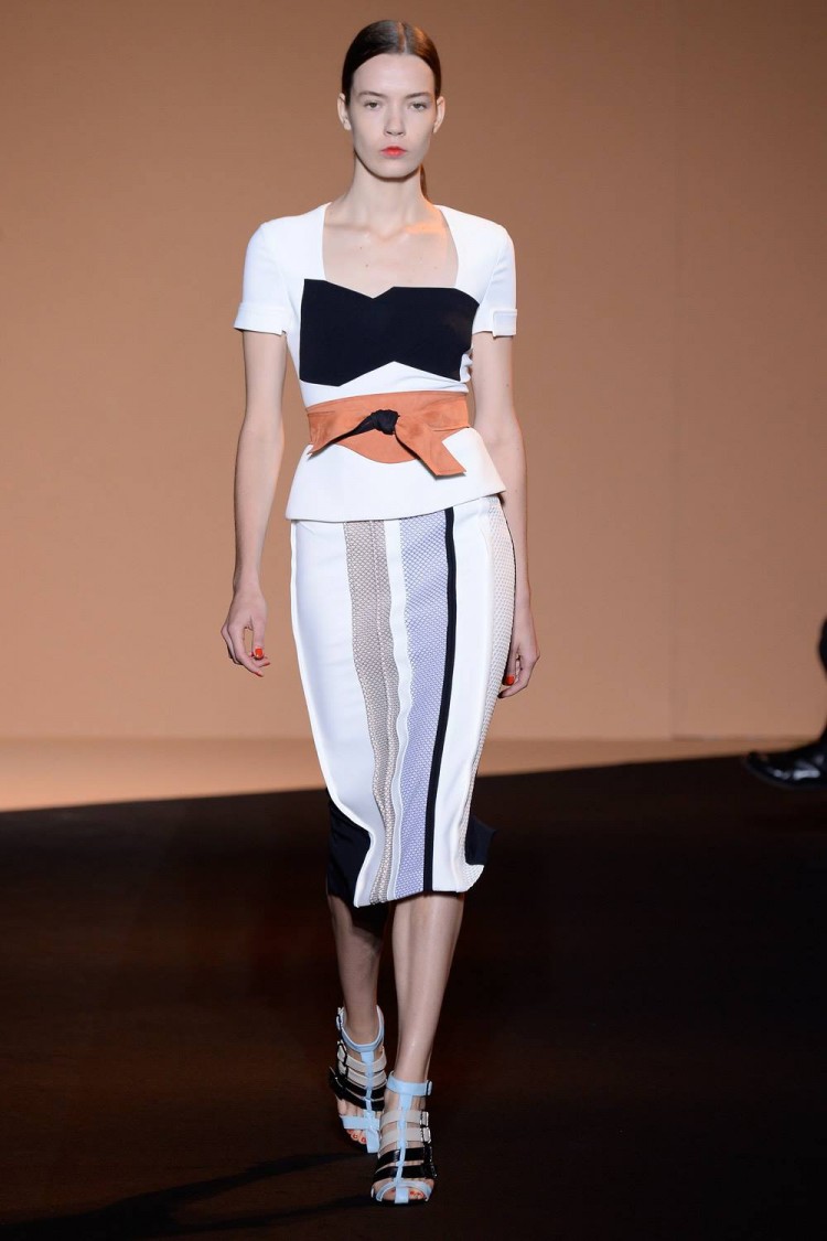 Roland Mouret SS15 01 (3)