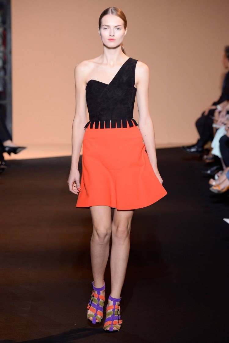 Roland Mouret SS15 01 (32)