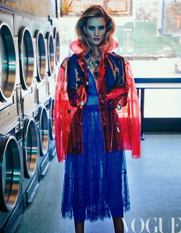 Rosie-Huntington-Whiteley-Vogue-Mexico-November-2014-04