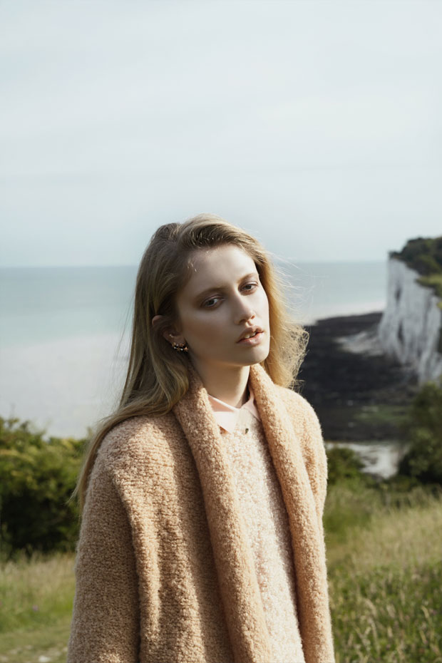 Sofia-Fisher-by-Sevda-Albers-for-Couch-Magazine-02