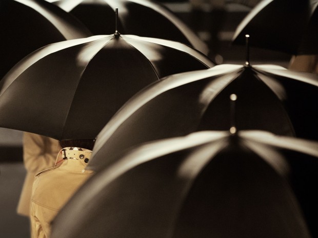 BURBERRY-FESTIVE-2014-(17)