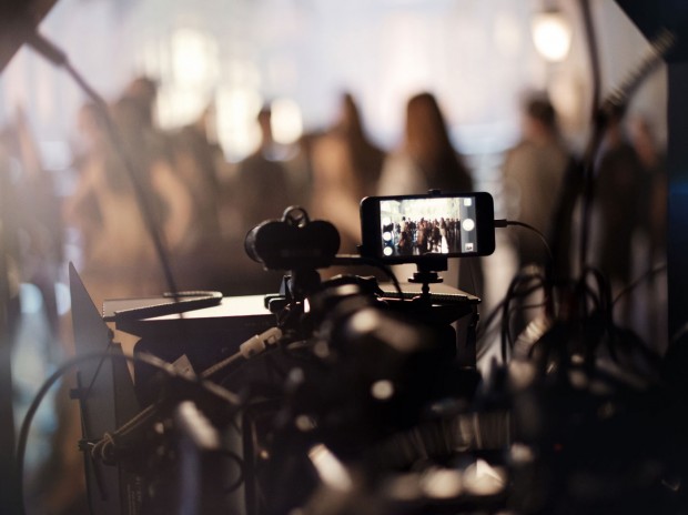 BURBERRY-FESTIVE-2014-(5)