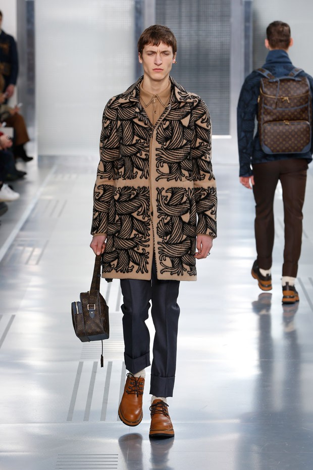 Louis Vuitton Fall 2015 Menswear Fashion Show