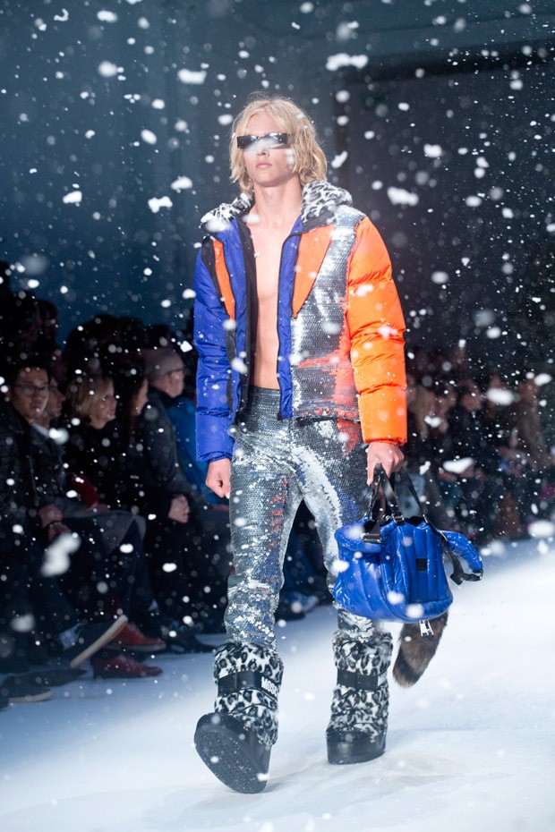 MoschinoFW15-60