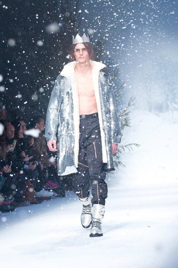 MoschinoFW15-62