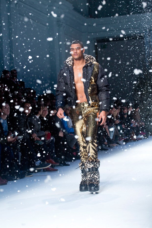 MoschinoFW15-67
