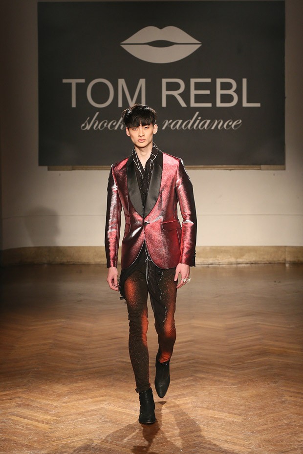TOMREBL-04
