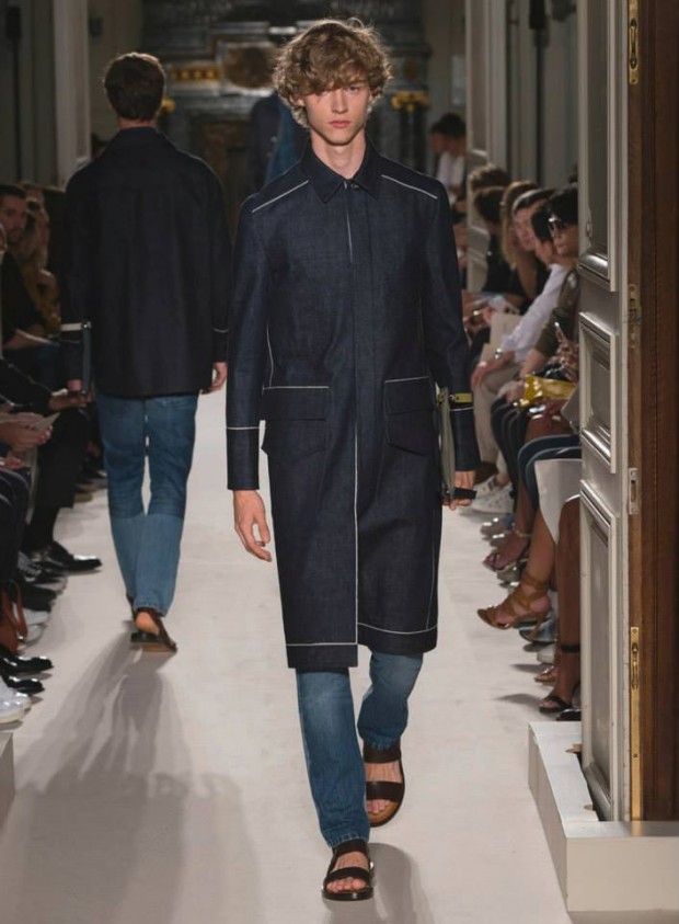 VALENTINO (15)