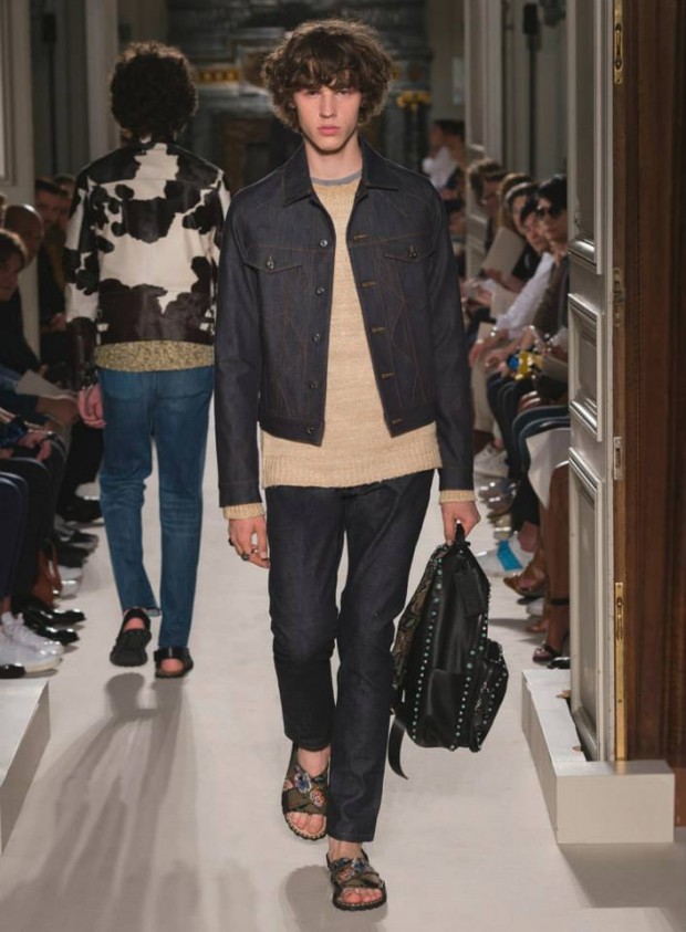 VALENTINO (28)