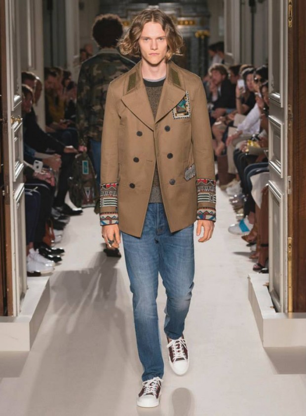 VALENTINO (51)