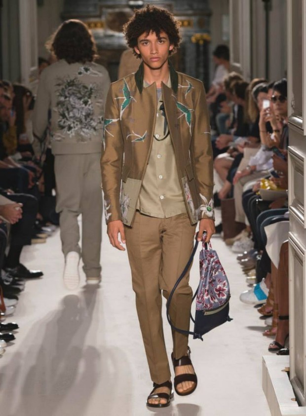 VALENTINO (55)