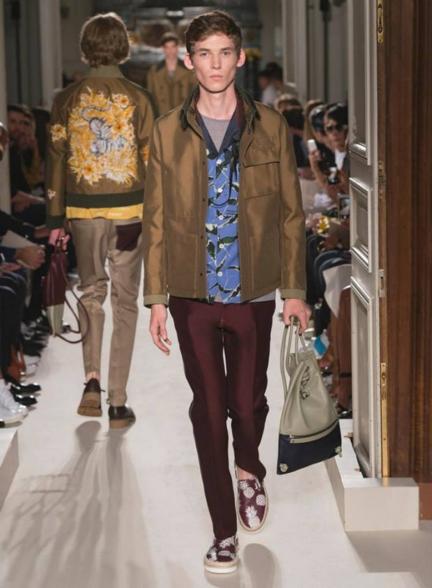 VALENTINO (57)