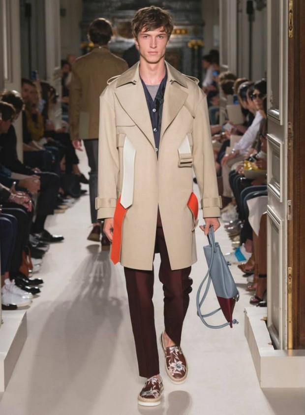 VALENTINO (58)