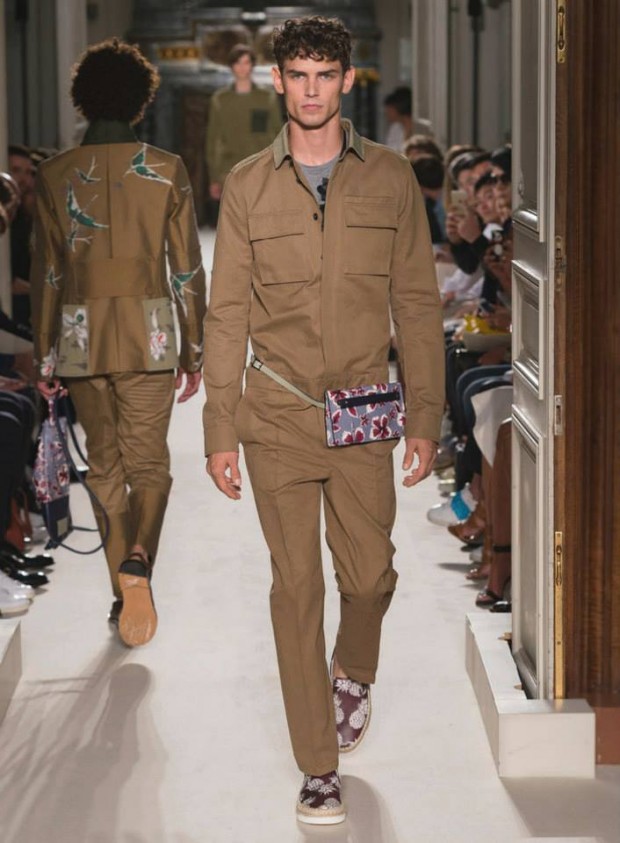 VALENTINO (6)
