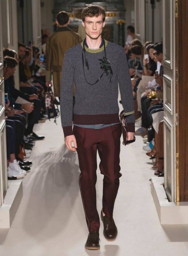 VALENTINO (60)