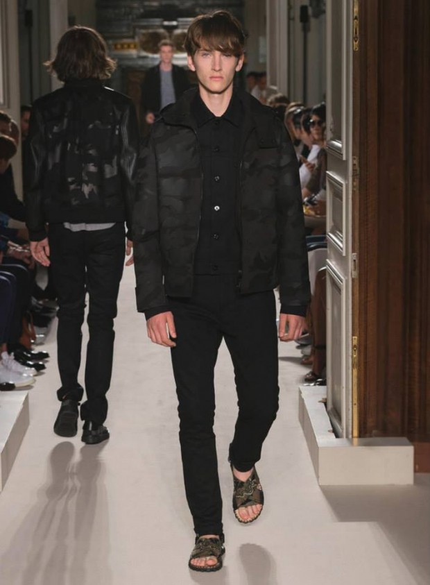 VALENTINO (64)