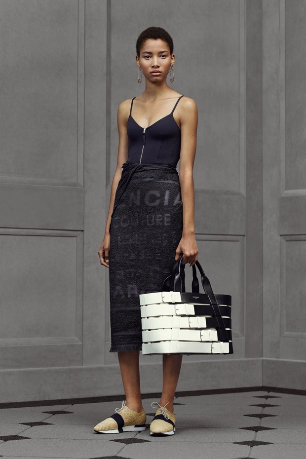 BalenciagaResort2016-09