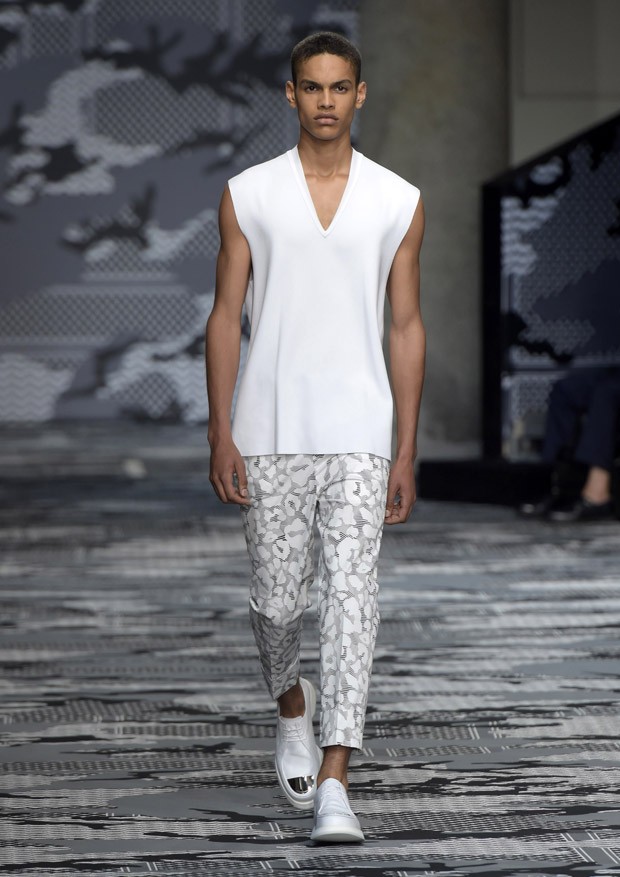 NeilBarrettSS16-14