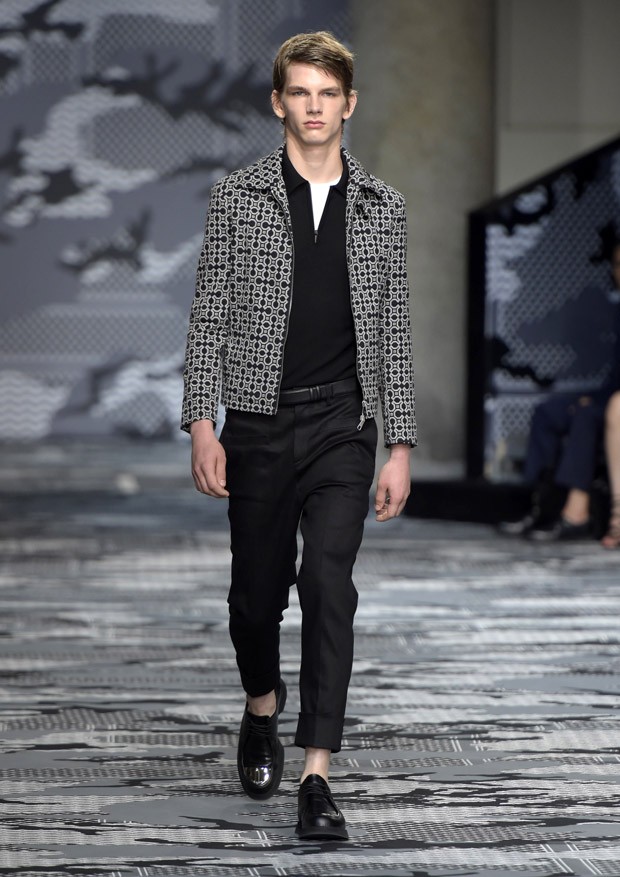 NeilBarrettSS16-26