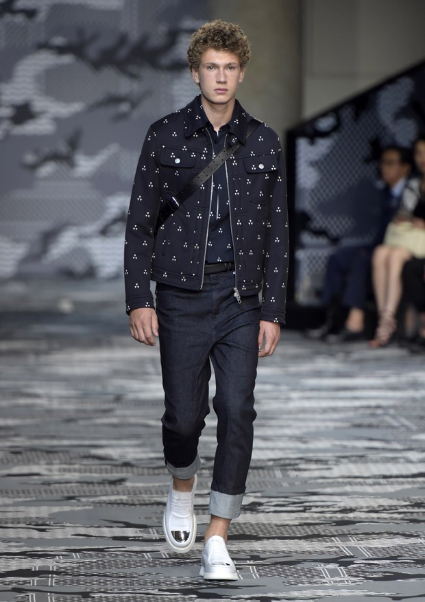 NeilBarrettSS16-30