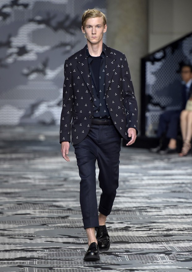 NeilBarrettSS16-31