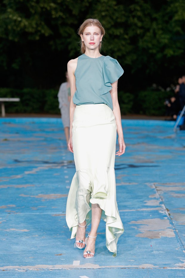 PerrretSchaadShowSS16-11