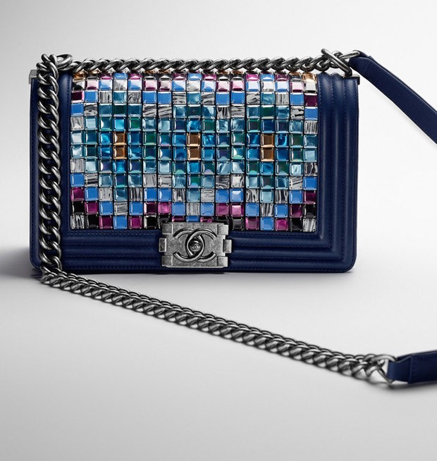 36-Lambskin-Boy-Chanel-Flap-Bag-02