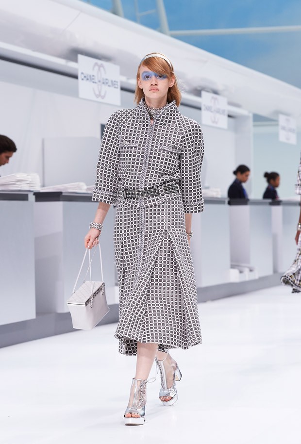 ChanelSS16 16