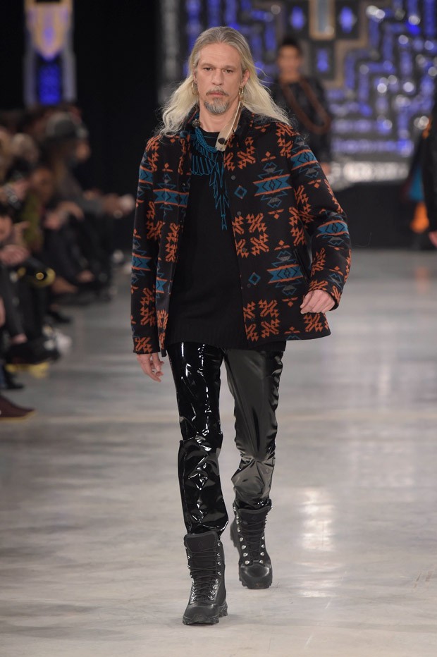 MarceloBurlonFW16-40
