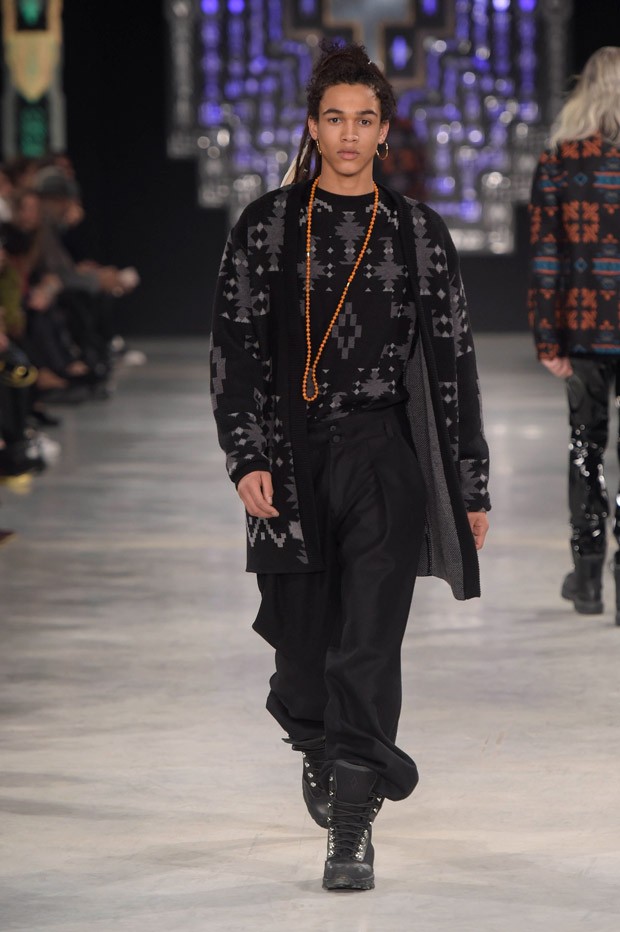 MarceloBurlonFW16-41