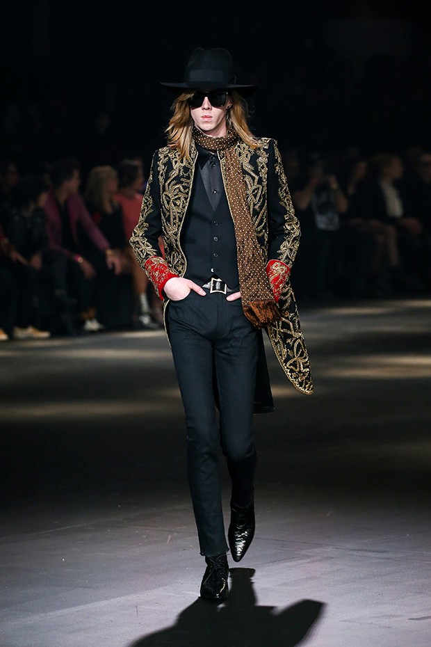 Hedi Slimane Presents Saint Laurent FW16 Collection In LA Design